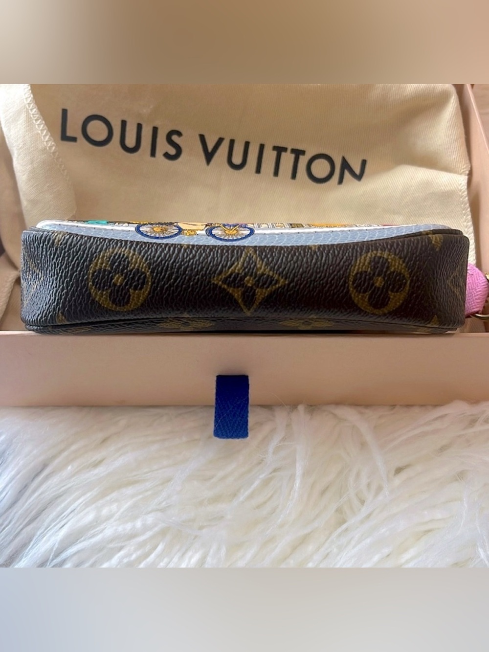 Louis Vuitton Limited Holiday Christmas Mini Pochette & Notebook Vivienne Paris - Picture 7 of 16